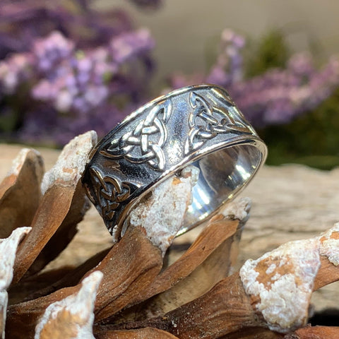 Load image into Gallery viewer, Celtic Triskel Ring, Celtic Ring, Promise Ring, Silver Boho Ring, Irish Ring, Irish Dance Gift, Anniversary Gift, Ireland Ring, Wiccan Ring