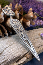 Load image into Gallery viewer, Celtic Raven Kilt Pin, Scottish Jewelry, Irish Kilt Pin, Tartan Pin, Cape Pin, Bagpiper Gift, Scotland Pin, Celtic Shawl Pin, Viking Jewelry