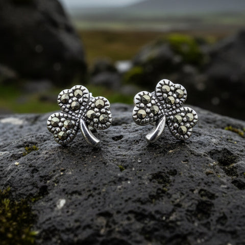 Load image into Gallery viewer, Shamrock Earrings, Celtic Jewelry, Celtic Knot, Clover Jewelry, Anniversary Gift, Irish Jewelry, Graduation Gift, Wife Gift, Girlfriend Gift