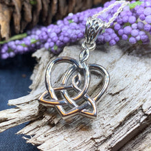 Load image into Gallery viewer, Mother&#39;s Knot Necklace, Celtic Knot Jewelry, Irish Jewelry, Mom Gift, Celtic Heart Pendant, Ireland Gift, Mother &amp; Child Jewelry, Wife Gift
