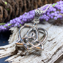 Load image into Gallery viewer, Mother's Knot Necklace, Celtic Knot Jewelry, Irish Jewelry, Mom Gift, Celtic Heart Pendant, Ireland Gift, Mother & Child Jewelry, Wife Gift