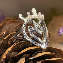 Load image into Gallery viewer, Luckenbooth Ring, Outlander Jewelry, Thistle Ring, Scotland Jewelry, Bridal Jewelry, Vintage Ring, Heart Ring, Promise Ring, Wife Gift