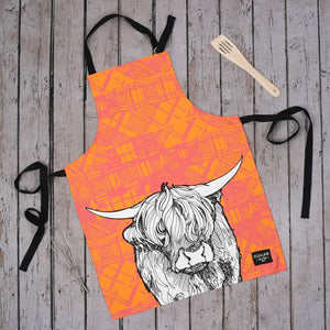 Highland Cow Apron, Scotland Gift, Scottish Apron, Thistle Gift, Bagpiper Gift, Outlander Gift, Highland Cow Gift, Mom Gift, Sister Gift