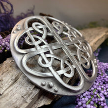 Load image into Gallery viewer, Celtic Knot Brooch, Celtic Pin, Tartan Pin, Wiccan Jewelry, Norse Jewelry, Pagan Jewelry, Ireland Pin, Scotland Jewelry, Viking Jewelry