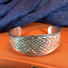 Load image into Gallery viewer, Celtic Knot Bracelet, Celtic Jewelry, Bangle Bracelet, Scotland Jewelry, Ireland Jewelry, Wife Gift, Girlfriend Gift, Sister Gift, Mom Gift
