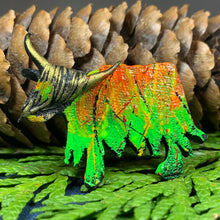 Load image into Gallery viewer, Highland Cow Brooch, Scottish Cow, Heather Jewelry, Scotland Pin, Cute Animal, Celtic Pin, Gift for Her, Mom Gift, Celtic Jewelry