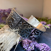 Load image into Gallery viewer, Celtic Stag Bracelet, Celtic Jewelry, Irish Jewelry, Bangle Bracelet, Scotland Jewelry, Wiccan Jewelry, Scotland Lion Jewelry, Hunter Gift