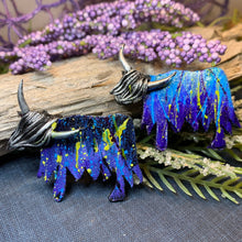 Load image into Gallery viewer, Highland Cow Brooch, Scottish Cow, Heather Jewelry, Scotland Pin, Cute Animal, Celtic Pin, Gift for Her, Mom Gift, Celtic Jewelry