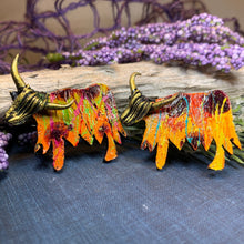 Load image into Gallery viewer, Highland Cow Brooch, Scottish Cow, Heather Jewelry, Scotland Pin, Cute Animal, Celtic Pin, Gift for Her, Mom Gift, Celtic Jewelry