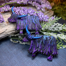 Load image into Gallery viewer, Highland Cow Brooch, Scottish Cow Gift, Scotland Jewelry, Scotland Pin, Animal Brooch, Celtic Pin, Highland Coo, Mom Gift, Celtic Jewelry