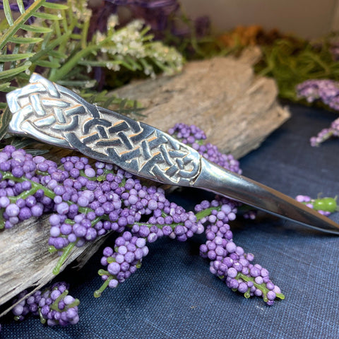 Load image into Gallery viewer, Celtic Kilt Pin, Scottish Jewelry, Scotland Kilt Pin, Tartan Pin, Anniversary Gift, Bagpiper Gift, Scotland Pin, Viking Jewelry, Tartan Pin