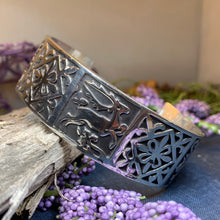 Load image into Gallery viewer, Celtic Stag Bracelet, Celtic Jewelry, Irish Jewelry, Bangle Bracelet, Scotland Jewelry, Wiccan Jewelry, Scotland Lion Jewelry, Hunter Gift
