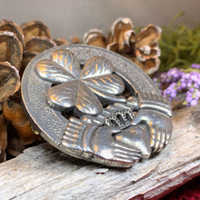 Load image into Gallery viewer, Claddagh Brooch, Celtic Jewelry, Irish Pin, Shamrock Brooch, Ireland Brooch, Anniversary Gift, Cap Badge Pin, Bagpiper Gift, Plaid Pin