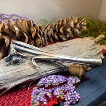 Load image into Gallery viewer, Daffodil Brooch, Welsh Jewelry, Wales Kilt Pin, Scarf Pin, Pewter Coat Pin, Plaid Pin, Easter Jewelry, Welsh Flower Pin, Mom Gift, Lapel Pin