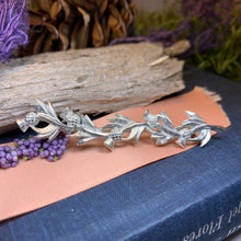 Load image into Gallery viewer, Thistle Brooch, Scottish Kilt Pin, Celtic Kilt Pin, Outlander Jewelry, Nature Jewelry, Thistle Lapel Pin, Bridal Jewelry, Scotland Gift