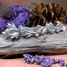 Load image into Gallery viewer, Thistle Brooch, Scottish Kilt Pin, Celtic Kilt Pin, Outlander Jewelry, Nature Jewelry, Thistle Lapel Pin, Bridal Jewelry, Scotland Gift