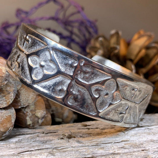 Celtic Bracelet, Celtic Jewelry, Irish Jewelry, Bangle Bracelet, Scotland Jewelry, Ireland Gift, Wife Gift, Girlfriend Gift, Sister Gift