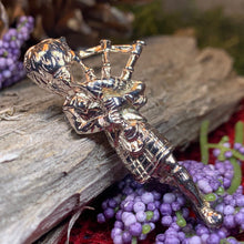 Load image into Gallery viewer, Bagpiper Brooch, Celtic Brooch, Scotland Jewelry, Irish Jewelry, Dad Gift, Highland Dance Gift, Bagpipes Gift, Scotland Jewelry