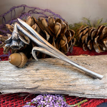 Load image into Gallery viewer, Daffodil Brooch, Welsh Jewelry, Wales Kilt Pin, Scarf Pin, Pewter Coat Pin, Plaid Pin, Easter Jewelry, Welsh Flower Pin, Mom Gift, Lapel Pin