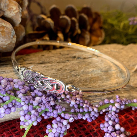 Load image into Gallery viewer, Celtic Knot Bracelet, Celtic Jewelry, Irish Jewelry, Love Knot Jewelry, Bridal Jewelry, Viking Jewelry, Wife Gift, Silver Bangle Bracelet