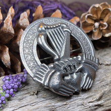 Load image into Gallery viewer, Claddagh Brooch, Celtic Jewelry, Irish Pin, Harp Brooch, Ireland Brooch, Anniversary Gift, Cap Badge Pin, Bagpiper Gift, Plaid Pin
