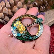 Load image into Gallery viewer, Celtic Brooch, Celtic Jewelry, Irish Jewelry, Scotland Jewelry, Anniversary Gift, Viking Brooch, Kilt Pin, Celtic Pin, Penannular Brooch