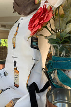Load image into Gallery viewer, Scottish Apron, Scotland Gift, Whisky Lover Gift, Chef Gift, Bagpiper Gift, Outlander Gift, Whiskey Gift, Mom Gift, Sister Gift, Dad Gift