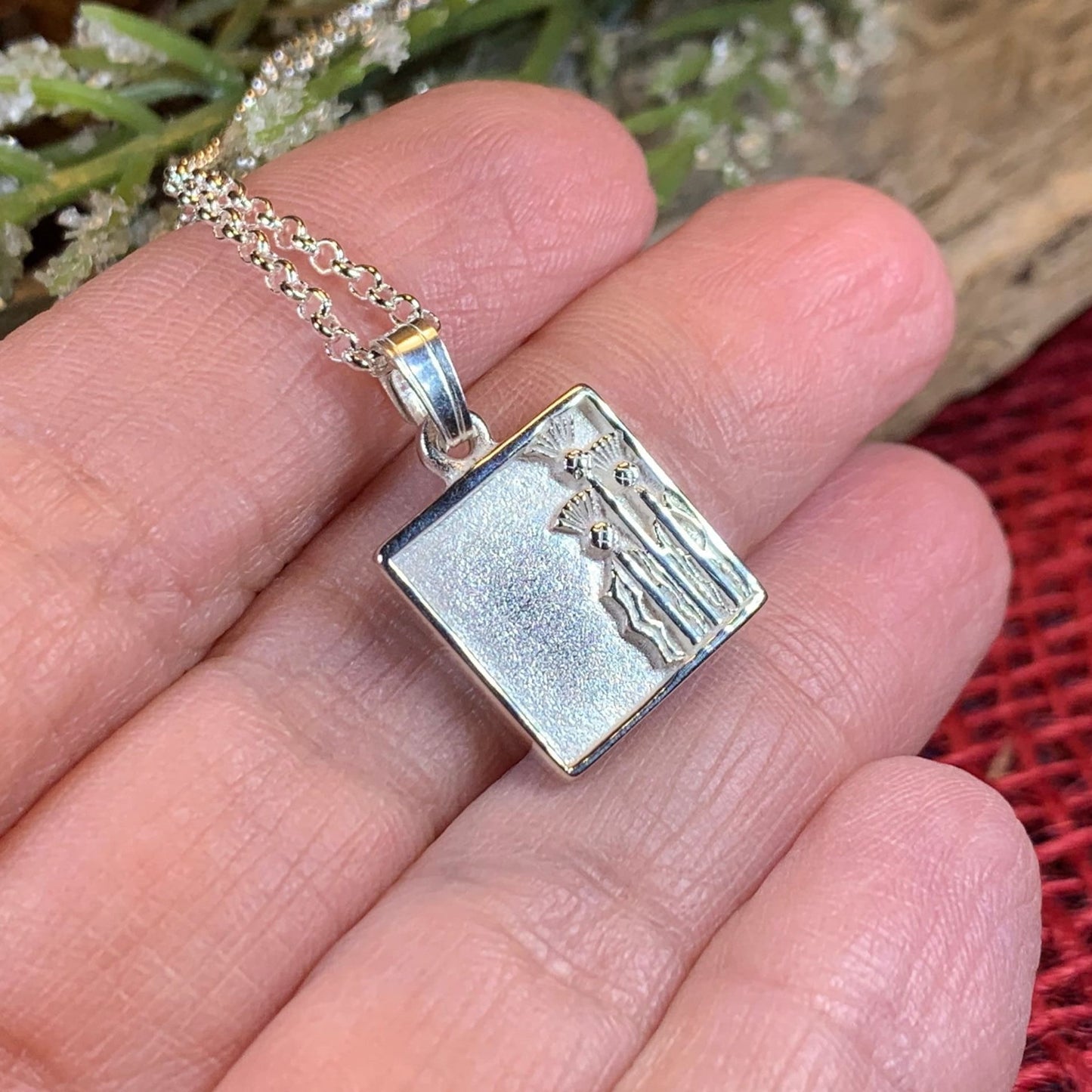 Thistle Necklace, Celtic Jewelry, Scotland Jewelry, Silver Scottish Necklace, Outlander Jewelry, Nature Necklace, Thistle Pendant, Wife Gift