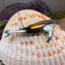 Load image into Gallery viewer, Humpback Whale Necklace, Fish Necklace, Nautical Jewelry, Mom Gift, Sea Jewelry, Ocean Jewelry, Animal Jewelry, Nature Jewelry, Beach Gift