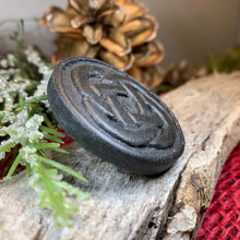 Load image into Gallery viewer, Celtic Knot Brooch, Irish Turf Pin, Dara Knot Jewelry, Ireland Gift, Irish Turf Gift, Celtic Jewelry, Mom Gift, Wife Gift, Sister Gift