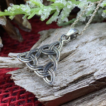 Load image into Gallery viewer, Celtic Knot Necklace, Scotland Jewelry, Irish Jewelry, Scottish Jewelry, Trinity Knot Pendant, Celtic Pendant, Anniversary Gift, Wife Gift