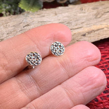 Load image into Gallery viewer, Celtic Knot Earrings, Irish Jewelry, Celtic Jewelry, Anniversary Gift, Bridal Jewelry, Norse Jewelry, Yoga Jewelry, Scottish Jewelry