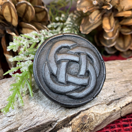 Celtic Knot Brooch, Irish Turf Pin, Dara Knot Jewelry, Ireland Gift, Irish Turf Gift, Celtic Jewelry, Mom Gift, Wife Gift, Sister Gift