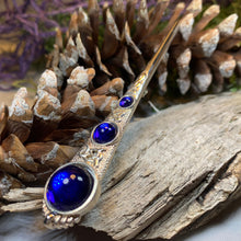 Load image into Gallery viewer, Celtic Kilt Pin, Celtic Jewelry, Scotland Jewelry, Outlander Jewelry, Best Man Gift, Crystal Pin, Kilt Pin, Tartan Pin, Celtic Brooch