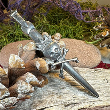 Load image into Gallery viewer, Skull Kilt Pin, King Death Pin, Scotland Kilt Pin, Scottish Brooch, Gothic Brooch, Viking Pin, LARP Gift, Macabre Pin, Skull and Cross Bones