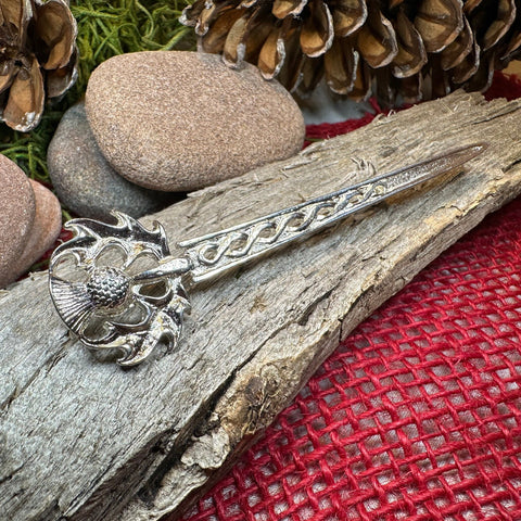 Load image into Gallery viewer, Scottish Thistle Kilt Pin, Celtic Brooch, Thistle Jewelry, Groom Gift, Scotland Jewelry, Silver Pin, Celtic Pin, Bagpiper Gift, Tartan Pin