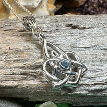 Load image into Gallery viewer, Mother's Knot Necklace, Celtic Knot Pendant, Irish Jewelry, Mom Gift, Celtic Heart Pendant, Ireland Gift, Mother & Child Jewelry, White Opal
