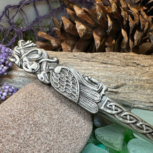 Load image into Gallery viewer, Celtic Birds Kilt Pin, Scottish Jewelry, Irish Kilt Pin, Tartan Pin, Cape Pin, Bagpiper Gift, Scotland Pin, Celtic Shawl Pin, Viking Jewelry