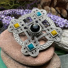 Load image into Gallery viewer, Celtic Knot Brooch, Celtic Pin, Irish Jewelry, Scotland Jewelry, Wiccan Jewelry, Mom Gift, Wife Gift, Ireland Pin, Outlander Jewelry