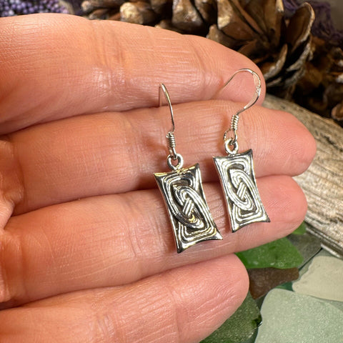 Load image into Gallery viewer, Celtic Knot Earrings, Celtic Jewelry, Irish Jewelry, Scotland Jewelry, Sterling Silver, Pagan Jewelry, Scottish Jewelry, Anniversary Gift