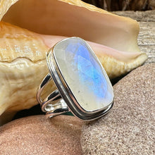 Load image into Gallery viewer, Amitola Celtic Dream Moonstone Ring