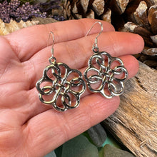 Load image into Gallery viewer, Celtic Knot Earrings, Irish Jewelry, Celtic Jewelry, Mom Gift, Anniversary Gift, Scotland Jewelry, Wife Gift, Love Knot Jewelry, Sister Gift