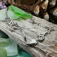 Load image into Gallery viewer, Thistle Bracelet, Outlander Jewelry, Celtic Jewelry, Scotland Gift, Nature Jewelry, Scottish Bracelet, Mom Gift, Girlfriend Gift, Wife Gift