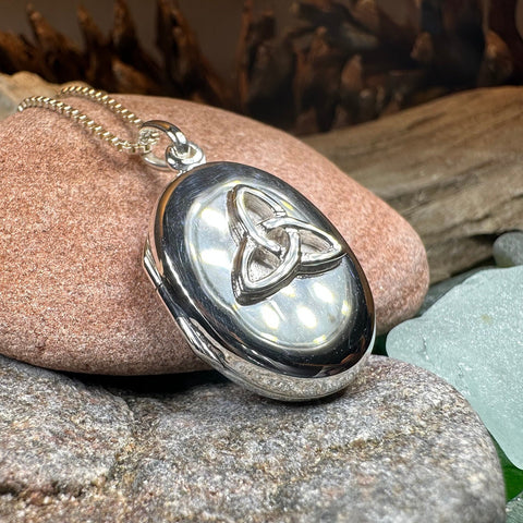 Load image into Gallery viewer, Trinity Knot Locket Necklace, Celtic Pendant, Irish Jewerly, Celtic Jewelry, Anniversary Gift, Locket Necklace, Wiccan Jewelry