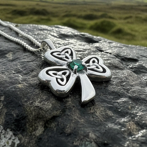 Load image into Gallery viewer, Shamrock Necklace, Clover Pendant, Irish Necklace, Irish Gift, Anniversary Gift, Emerald Ireland Jewelry, Friendship Gift, Celtic Necklace