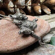 Load image into Gallery viewer, Cat Necklace, Cat Lover Gift, Nature Necklace, Cat Mom, Moveable Cat, Silver Cat Pendant, Best Friend Gift, Gift for Her, Animal Jewelry