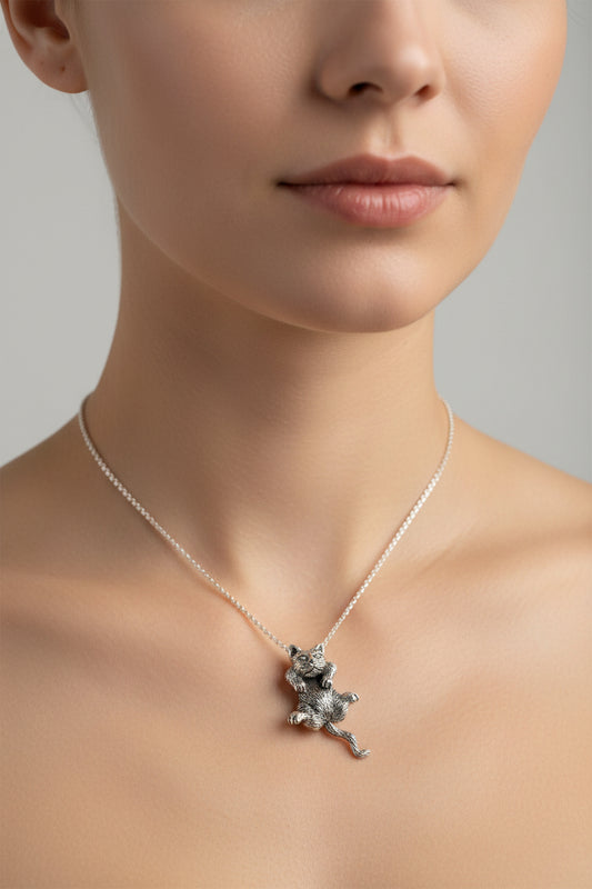 Cat Necklace, Cat Lover Gift, Nature Necklace, Cat Mom, Moveable Cat, Silver Cat Pendant, Best Friend Gift, Gift for Her, Animal Jewelry