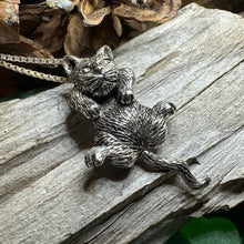 Load image into Gallery viewer, Cat Necklace, Cat Lover Gift, Nature Necklace, Cat Mom, Moveable Cat, Silver Cat Pendant, Best Friend Gift, Gift for Her, Animal Jewelry