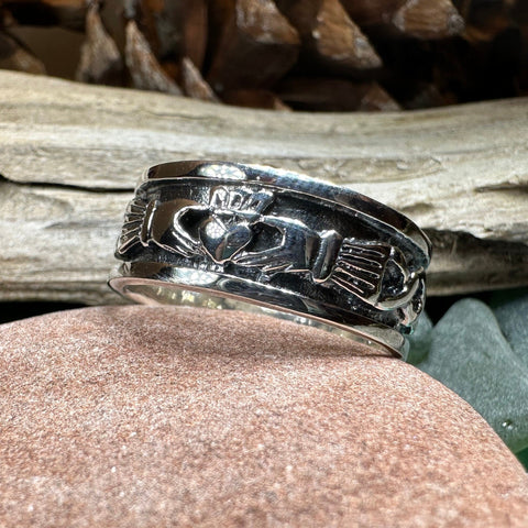 Load image into Gallery viewer, Celtic Ring, Irish Wedding Ring, Ireland Ring, Claddagh Ring, Irish Ring, Promise Ring, Anniversary Gift, Silver Wedding Band, Ireland Gift