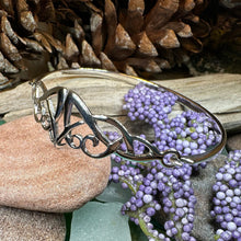 Load image into Gallery viewer, Celtic Knot Bracelet, Celtic Jewelry, Irish Jewelry, Love Knot Jewelry, Bridal Jewelry, Scotland Jewelry, Wife Gift, Ireland Gift, Mom Gift